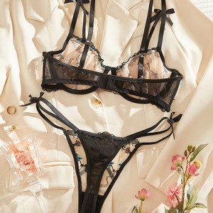 Prix Usine <span class=keywords><strong>Pas</strong></span> <span class=keywords><strong>Cher</strong></span> Ensembles String <span class=keywords><strong>de</strong></span> Haute Qualité pour <span class=keywords><strong>Femme</strong></span>, Lingerie Sexy <span class=keywords><strong>de</strong></span> Luxe en Dentelle pour Femmes, Ensemble <span class=keywords><strong>de</strong></span> Lingerie Féminine - Product Image 3