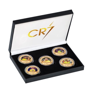 Pièce commémorative <span class=keywords><strong>Cristiano</strong></span> <span class=keywords><strong>Ronaldo</strong></span> <span class=keywords><strong>Coupe</strong></span> d'Europe du Portugal Souvenir <span class=keywords><strong>de</strong></span> football Artisanat Commémoration <span class=keywords><strong>de</strong></span> voyage Style transfrontalier identique - Product Image 1