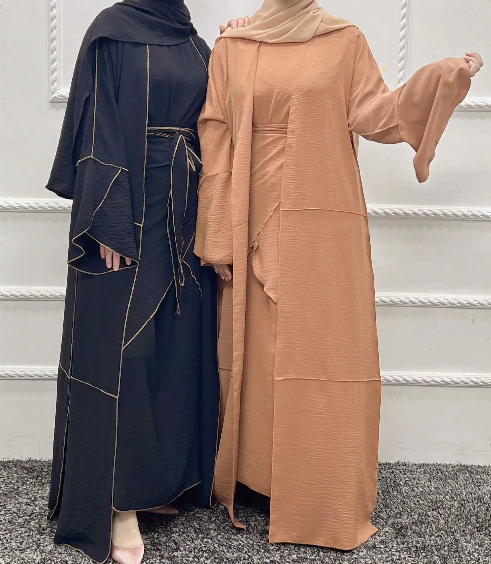 Dernier été Turquie Dubaï couleur unie Abaya femmes musulmanes robe avec bordure Polyester rides ouvert Abaya avec robe longue