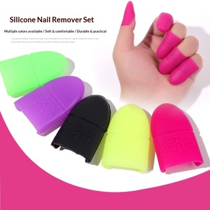 Nouveaux outils de nail art : Gants de protection en silicone souple pour dissolvant de vernis à ongles et résine, forme goutte d'eau, lot mixte de 6 couleurs - Product Image 2