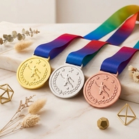 Prix d'usine en alliage de zinc personnalisé course 3D métal blanc médailles d'or sport Souvenir médailles clés pas cher médailles personnalisées Logo