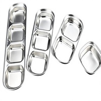 Plateaux de service carrés modernes en acier inoxydable avec gravure et incrustation dorée pour la restauration, écologiques