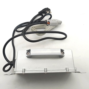 Chargeur <span class=keywords><strong>embarqué</strong></span> intelligent 24V à 3 étapes avec ventilateur de refroidissement pour autolaveuse et <span class=keywords><strong>chariot</strong></span> <span class=keywords><strong>élévateur</strong></span> - Product Image 6