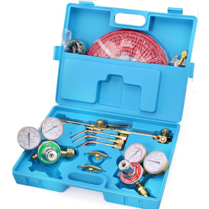 Kit de chalumeau oxyacétylénique avec régulateurs, flexibles et accessoires pour la découpe et la soudure des métaux, usage industriel - Product Image 4