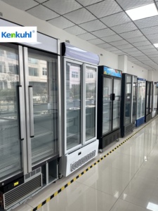 Congelador Vertical Kenkuhl para Exhibición de Bebidas, Comercial, para Supermercados SC160A, Exhibidor Vertical para Supermercados y Tiendas de Conveniencia - Product Image 2