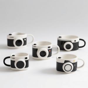 Set di Saliera e Pepiera in Ceramica a Forma di Fotocamera, Barattoli per <span class=keywords><strong>Spezie</strong></span> a Tema Fotografico Retrò per Decorazione Cucina, Regalo, 3,5 X 2,4 Pollici - Product Image 4