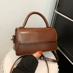 Vendite dirette della fabbrica disegni semplici vera pelle come borse a <span class=keywords><strong>tracolla</strong></span> da <span class=keywords><strong>donna</strong></span> finite in pelle PU borse moda <span class=keywords><strong>donna</strong></span> all'ingrosso - Product Image 1
