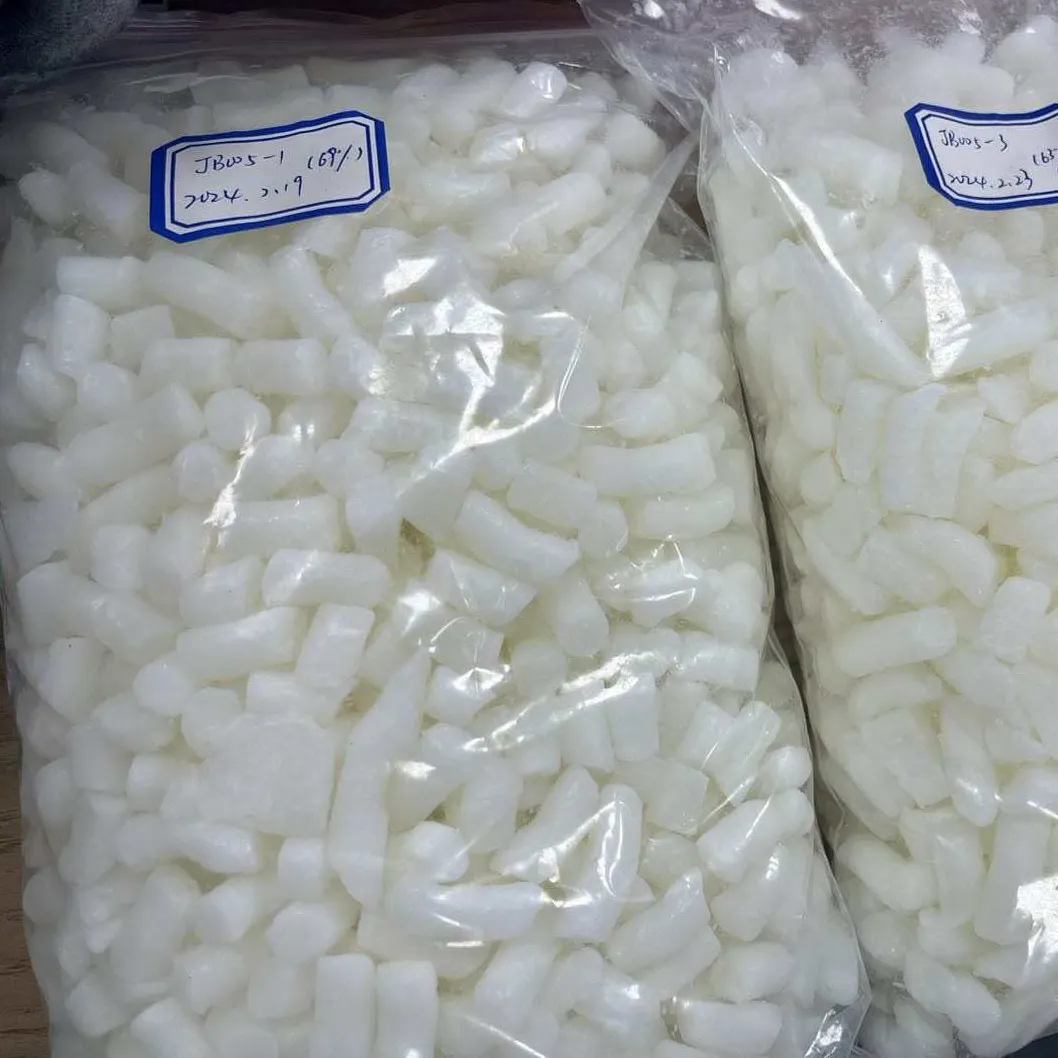 Fábrica de gránulos de jabón superior de China, venta al por mayor, fideos de jabón de una tonelada, TFM 63-69%, base de jabón y lavado de aceite de coco