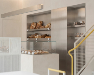 Aménagements personnalisés pour boulangerie, comptoir de café moderne, vitrine à pain, design d'intérieur pour café - Product Image 6
