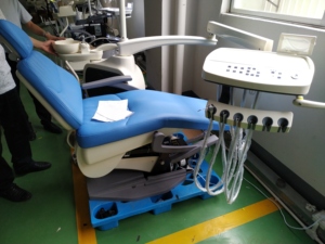 Di alto Livello e di qualità multifunzionale dentale chirurgia attrezzature di lusso sedia dentale FN-DU3 dentale sedia Filippine - Product Image 4