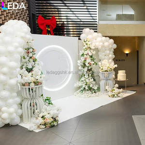 ฉากหลังงานแต่งงาน LEDA คุณภาพสูง ดีไซน์เรียบง่าย สีขาว รูปทรงโค้งอะคริลิคขนาดใหญ่ พร้อมไฟ LED - Product Image 1
