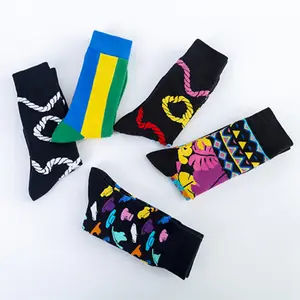 Nouvelle arrivée chaussettes heureuses en coton personnalisées multicolores avec des motifs spéciaux chapeaux à cordes rayés pour hommes