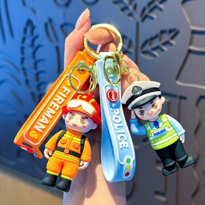 Llavero Creativo <span class=keywords><strong>de</strong></span> Dibujos Animados <span class=keywords><strong>de</strong></span> Bombero Saludoando a la Policía <span class=keywords><strong>de</strong></span> Tráfico, Colgante para Mochila, Adorno para Coche, Pequeño Regalo Festivo, Venta al por Mayor - Product Image 3
