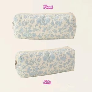 Graziosa Mini Borsa <span class=keywords><strong>Trapuntata</strong></span> per Trucchi, Leggera e Floreale, per Organizzare Cosmetici da Viaggio (Piccoli Fiori) - Product Image 6