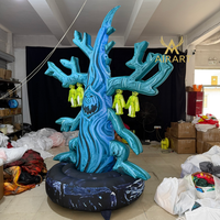Nouvelle conception créative d'arbre fantôme gonflable d'Halloween avec lumière LED personnalisée, arbre gonflable sorcière grimaçante pour pelouse de parc