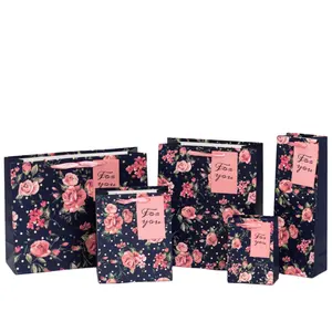 Custom Design Lint Handvat Rose Roze Zwarte Luxe Sieraden Cosmetische Cadeau Kleding Winkelen Verpakking Kunst Papieren Zak