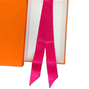 Écharpe en soie paysage montagne bleue orientale pour femmes, ruban long 100% soie de mûrier véritable pour cheveux tressés et poignée de sac - Product Image 2