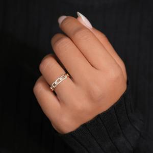 Anillo de cadena de eslabones cubanos clásicos ostentosos de hip-hop para mujer - Product Image 3