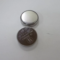 Fabricant de piles bouton en gros CR2050 330mAh 3V 3V Batteries lithium manganèse