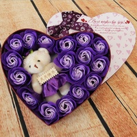 Hadiah Hari Valentine Grosir Bunga Sabun Mawar Bunga Sabun Buatan dengan Beruang Teddy Dalam Kotak Bentuk Hati