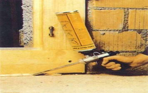 Spray ignifuge de qualité B1, mélange de <span class=keywords><strong>mousse</strong></span> rigide en <span class=keywords><strong>polyuréthane</strong></span>, polyéther polyol pour les systèmes de construction - Product Image 2