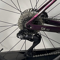 Bicicleta de Carretera de Fibra de Carbono SK02 al por Mayor, con Cambio Electrónico, Frenos de Disco Aerodinámicos, 12 Velocidades, Ligera, para Ciudad y Carreras