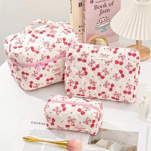 Bolsa de Cosméticos Acolchada con Estampado Floral Francés, Personalizada y al por Mayor, Bolsa de Viaje de Gran Capacidad, Bolsa de Maquillaje para Mujer - Product Image 2