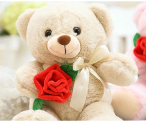 Venta al por mayor bajo MOQ fábrica gran oferta hecha a mano con nombre personalizado oso de peluche para los niños - Product Image 1