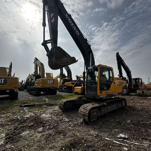 รถขุดตีนตะขาบ Volvo EC210 มือสอง ขนาด 21 ตัน ปี 2021 พร้อมเกียร์ PLC ปั๊ม และเครื่องยนต์  สภาพดี ผ่านการทดสอบแล้ว ขาย - Product Image 1