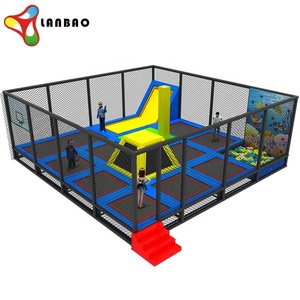 Attrezzature per parco giochi al coperto per bambini, con una piccola zona giochi con un parco trampolino rettangolare bungee e rete di sicurezza - Product Image 6