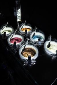 Máquina de Sorvete e Gelato Profissional Miles GALAXY Pro V6 de Múltiplos Sabores com 6 Cilindros, Fabricada em Hangzhou, Batimento Contínuo e 6 Cubas - Product Image 3