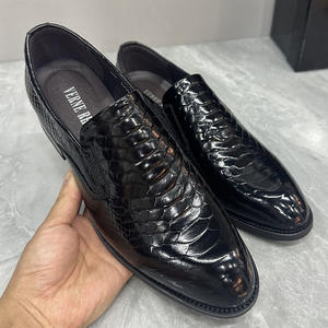 รองเท้าหนังแท้ผู้ชายขายดีที่สุด ดีไซน์ทันสมัย พื้นนุ่ม สไตล์ลำลองและเป็นทางการ พร้อมหน้ารองเท้าหนังนุ่ม - Product Image 2