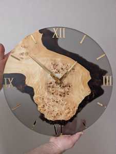 Reloj de Pared Moderno de Madera con Esfera Clásica de Números Romanos y Superficie Pulida Lisa, Elegante Reloj para Sala de Estar - Product Image 6