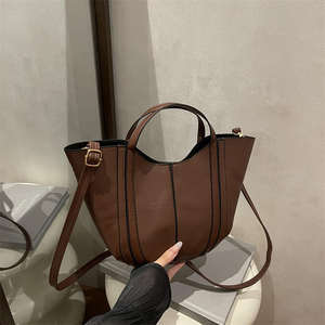 Nuevo bolso de moda, bolso de hombro informal de alta calidad, bolso elegante y moderno - Product Image 5