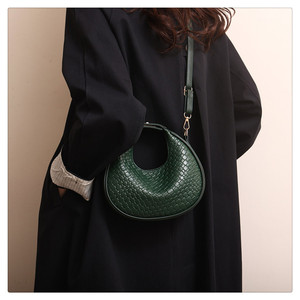 Nuevo Bolso <span class=keywords><strong>de</strong></span> Mano <span class=keywords><strong>de</strong></span> <span class=keywords><strong>Mujer</strong></span> en Forma <span class=keywords><strong>de</strong></span> Media Luna, Tejido en Cuero PU, Estilo Vintage, Bolso <span class=keywords><strong>de</strong></span> Mensajero Redondo <span class=keywords><strong>de</strong></span> Diseño - Product Image 4