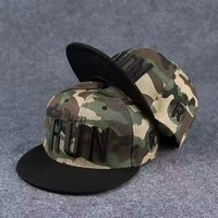 Casquettes ajustées personnalisées brodées pour hommes avec logo – Nouveauté, visière plate, style Fifty Snapback