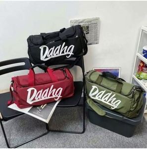 Bolsa de lona redonda LILALILA en tela de algodón, estilo casual, con asa única, bolsa de viaje con cierre de cremallera y personalizable. - Product Image 3