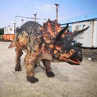 Costume de dinosaure WalkingTriceratops réaliste de haute qualité de taille réelle pour deux artistes