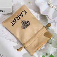 Pochette cadeau à bijoux en velours avec cordon de serrage imprimé de logo personnalisé petite montre de parfum de rouge à lèvres de luxe sac de rangement en velours anti-poussière