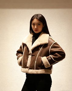 Chaqueta de Invierno para <span class=keywords><strong>Mujer</strong></span>, Estilo <span class=keywords><strong>Aviador</strong></span>, con Forro de Piel Sintética Marrón, Chaqueta de Gamuza con Detalle de Hebilla, Cálida y Holgada - Product Image 1