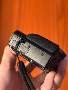 กล้องดิจิตอล Sony <span class=keywords><strong>RX100</strong></span> <span class=keywords><strong>II</strong></span> สภาพ 99% พร้อมเลนส์ 28-100 มม. ความละเอียด 20.2MP กล้องคอมแพคคุณภาพพรีเมียม - Product Image 3