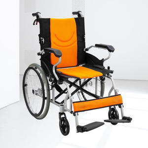 Fauteuil roulant manuel en alliage d'aluminium pliable et léger avec frein en U pour personnes âgées et femmes enceintes - Product Image 1