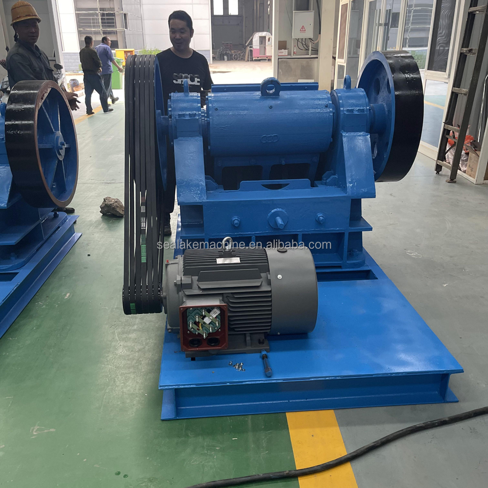 Long Lasting Jaw Crusher for Crushing Alkali - Resistant Materials with Vibration Monitoring