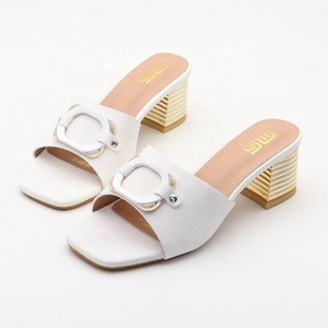 Y alta qualità 5cm gomma Superfi punta aperta goffo tacco medio donna sandali taglie forti da donna - Product Image 6