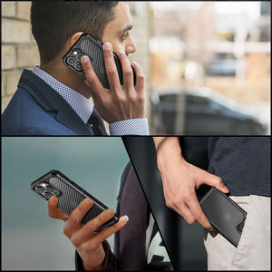 Coque de téléphone à texture fibre de carbone Combo Tpu + PC antichoc OEM pour <span class=keywords><strong>iPhone</strong></span> 15 Pro Max Cover - Product Image 3