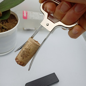 Abrebotellas de <span class=keywords><strong>vino</strong></span> y cerveza multifunción moderno cuchillo de <span class=keywords><strong>vino</strong></span> antiguo Extractor de corcho destornillador tipo Clip conveniente estilo de moda antigua - Product Image 2