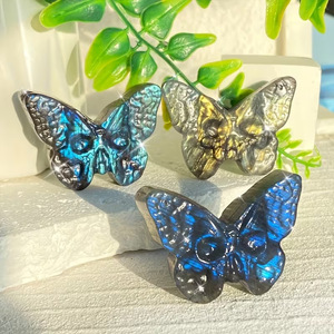 Calaveras de Labradorita Azul Talladas a Mano de Alta Calidad Natural con Destellos Azules para Decoración - Product Image 3