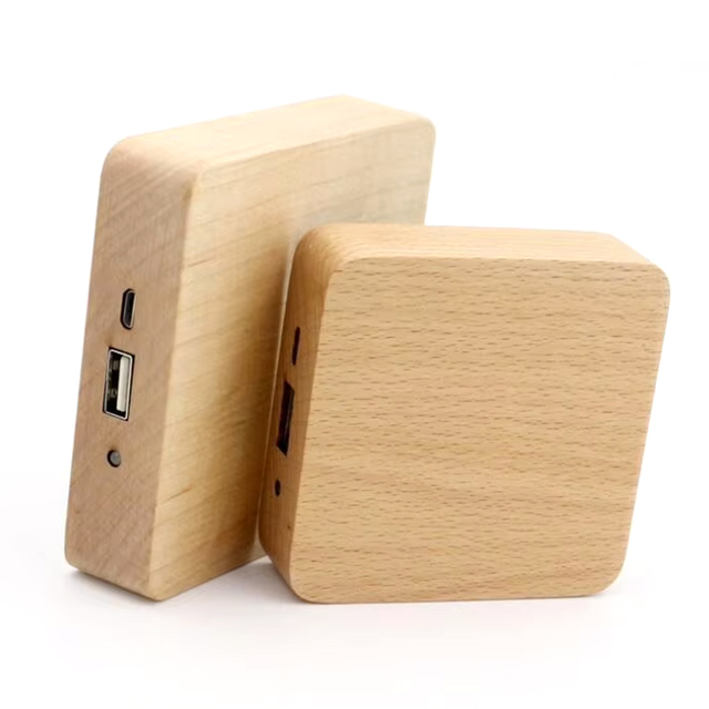 Portable Wooden Power Bank with Custom Logo Wood Bamboo Walnut Mobile Power Supply Li-Polymer Battery