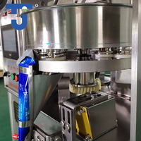 Machine de remplissage multifonction VFFS haute vitesse pour sachets de chips de crevettes, noix sèches, épices, granulés, café et snacks, avec emballage sous film, petite taille