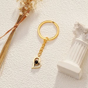 <span class=keywords><strong>Llavero</strong></span> de Proyección en Forma de Corazón de Acero Inoxidable Más Vendido, Personalizado con <span class=keywords><strong>Foto</strong></span> a Color de una Sola Pieza, Ideal para Viajes Festivos - Product Image 2